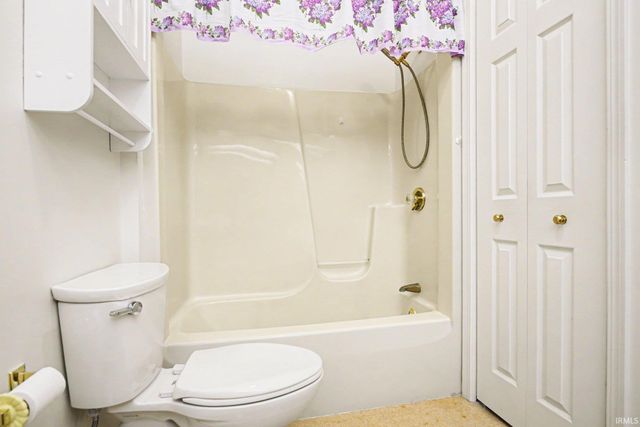 1132 Diamond Drive, Mishawaka, IN 46544