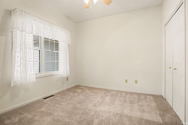 1132 Diamond Drive, Mishawaka, IN 46544