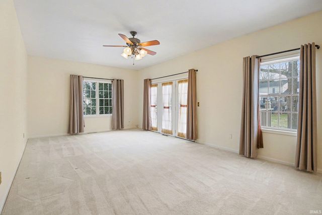 1132 Diamond Drive, Mishawaka, IN 46544