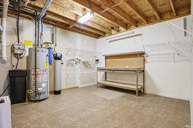 1132 Diamond Drive, Mishawaka, IN 46544