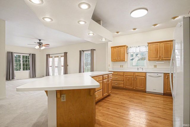 1132 Diamond Drive, Mishawaka, IN 46544