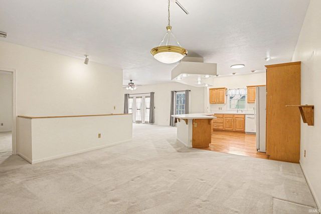 1132 Diamond Drive, Mishawaka, IN 46544