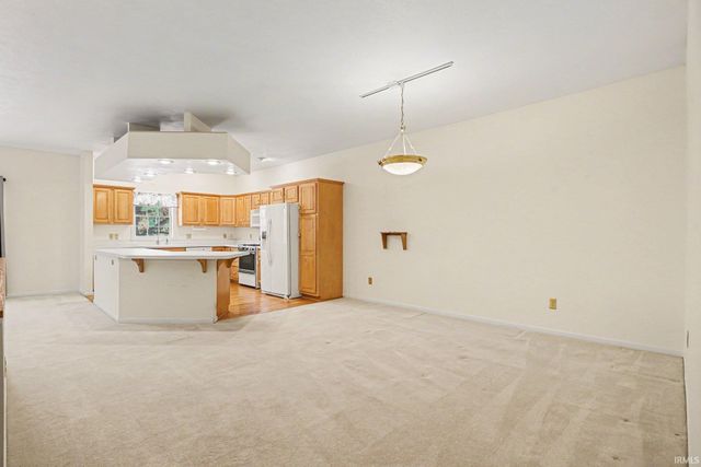 1132 Diamond Drive, Mishawaka, IN 46544