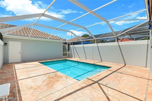 6124 Towncenter CIR, Naples, FL 34119