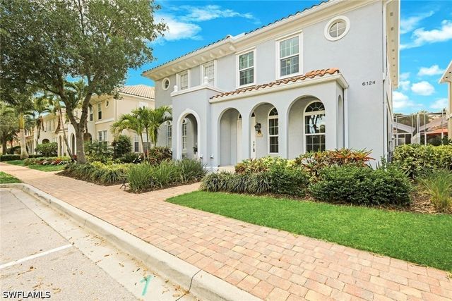 6124 Towncenter CIR, Naples, FL 34119