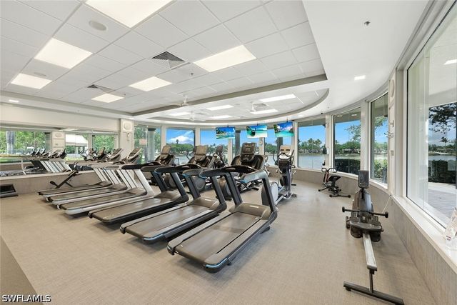 6124 Towncenter CIR, Naples, FL 34119