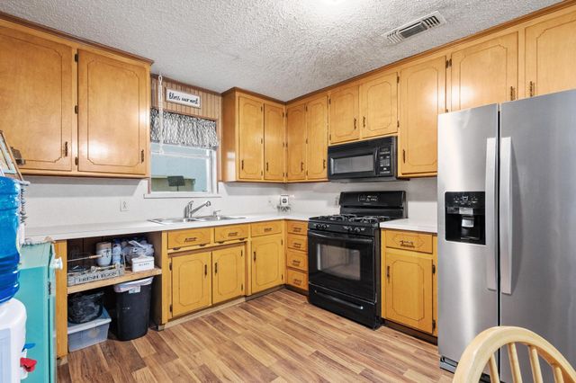 405 Caney Street, Dodd City, TX 75438