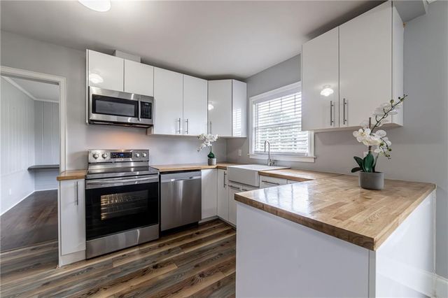 349 Johnson Ferry NE Road, Atlanta, GA 30328