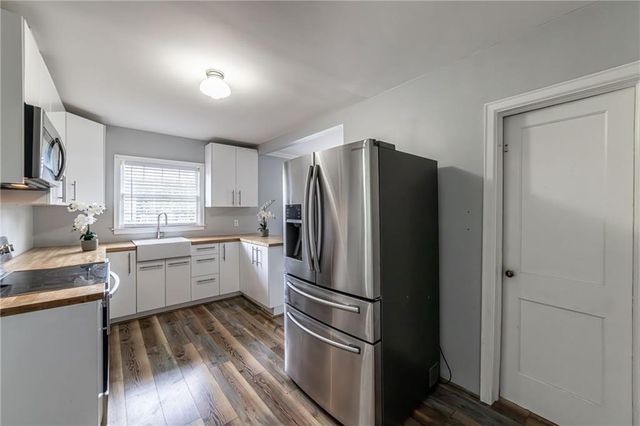 349 Johnson Ferry NE Road, Atlanta, GA 30328