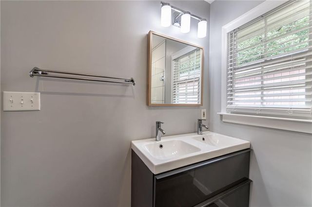 349 Johnson Ferry NE Road, Atlanta, GA 30328