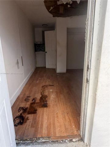 634 SW 10th Ave, Miami, FL 33130