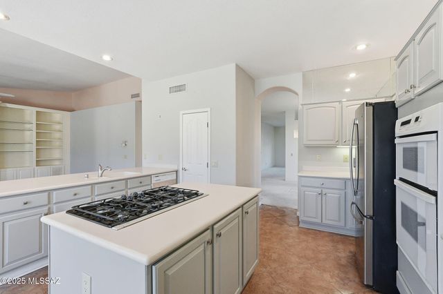 65159 E Diamond Ridge Court, Tucson, AZ 85739