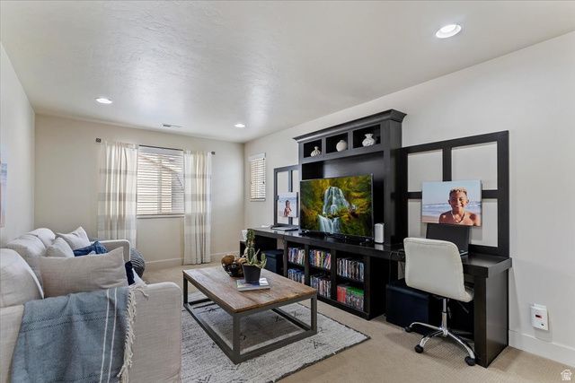 911 CALLIE CT, North Salt Lake, UT 84054