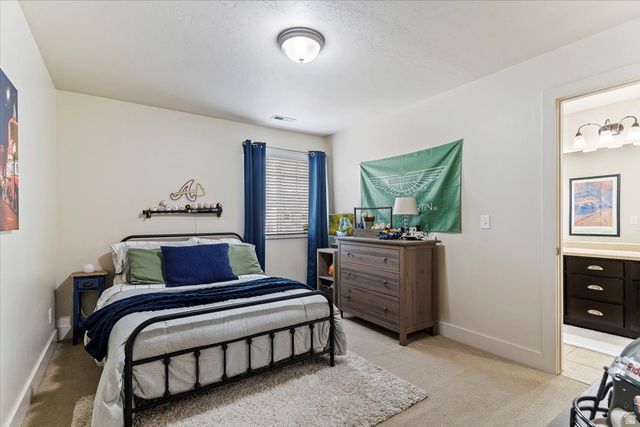 911 CALLIE CT, North Salt Lake, UT 84054