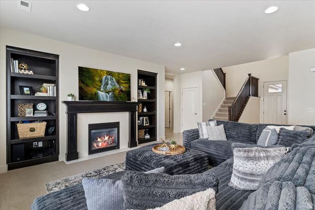 911 CALLIE CT, North Salt Lake, UT 84054