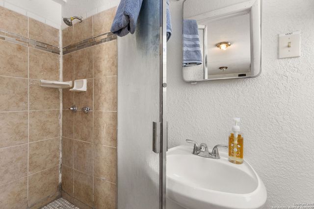 333 Florida, San Antonio, TX 78210