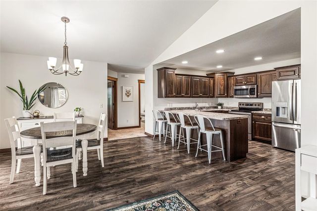 1725 Timber Trail, Chippewa Falls, WI 54729