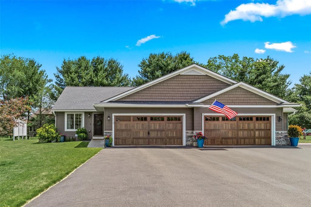 1725 Timber Trail, Chippewa Falls, WI 54729
