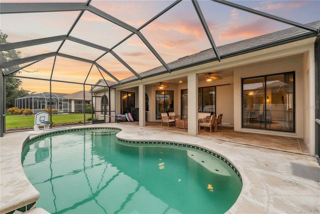 821 GREENVIEW DR, Apollo Beach, FL 33572