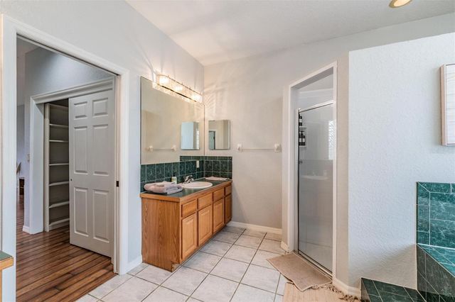 821 GREENVIEW DR, Apollo Beach, FL 33572