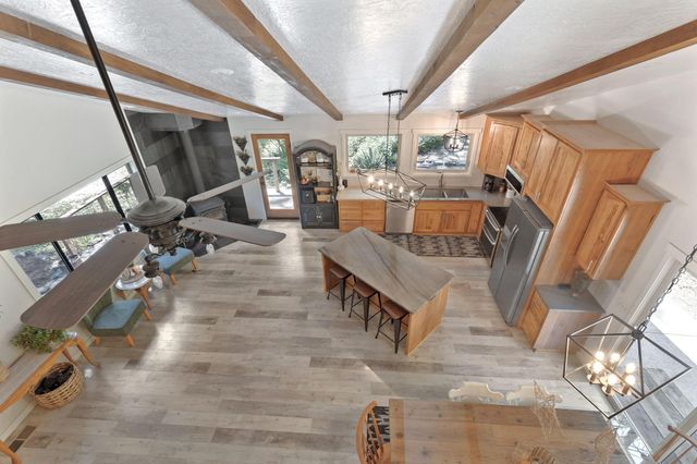 512 Bonnie Lane, Grants Pass, OR 97527