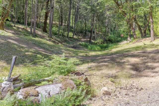 512 Bonnie Lane, Grants Pass, OR 97527