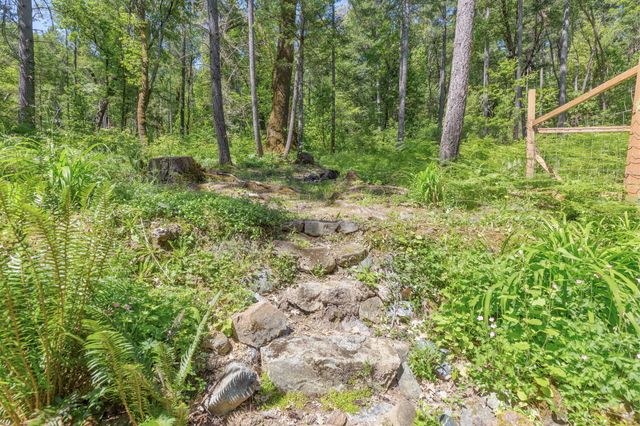 512 Bonnie Lane, Grants Pass, OR 97527