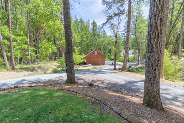 512 Bonnie Lane, Grants Pass, OR 97527