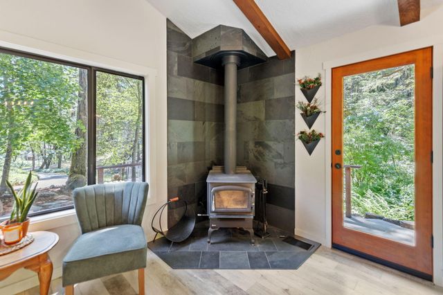 512 Bonnie Lane, Grants Pass, OR 97527