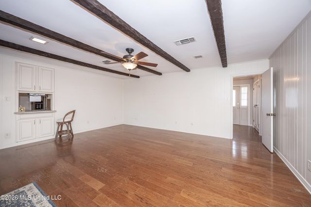 424 Alicia Drive, Biloxi, MS 39531