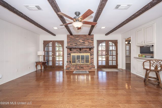 424 Alicia Drive, Biloxi, MS 39531