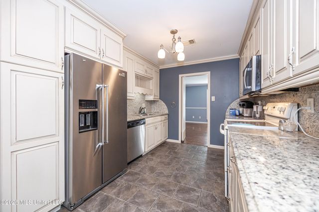 424 Alicia Drive, Biloxi, MS 39531