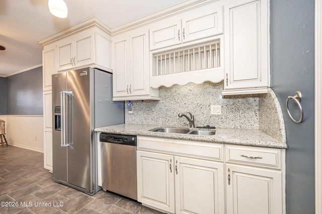 424 Alicia Drive, Biloxi, MS 39531