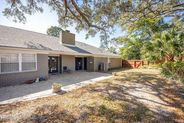 424 Alicia Drive, Biloxi, MS 39531