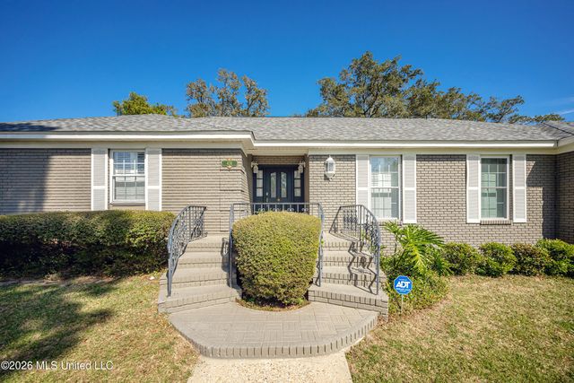 424 Alicia Drive, Biloxi, MS 39531