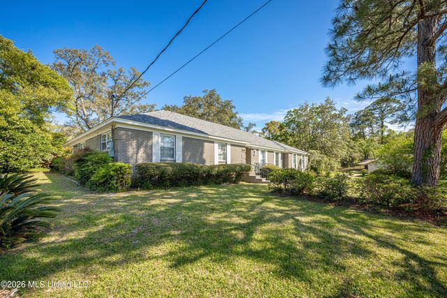 424 Alicia Drive, Biloxi, MS 39531