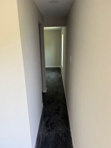 430 N Dallas Street, Palmer, TX 75152