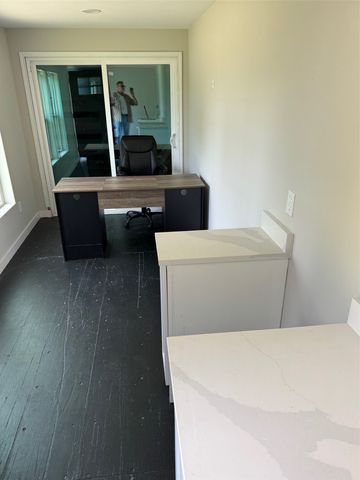 430 N Dallas Street, Palmer, TX 75152