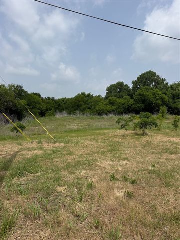 430 N Dallas Street, Palmer, TX 75152