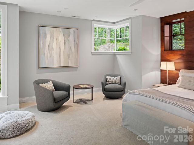 8 Deer Grass Court, Arden, NC 28704