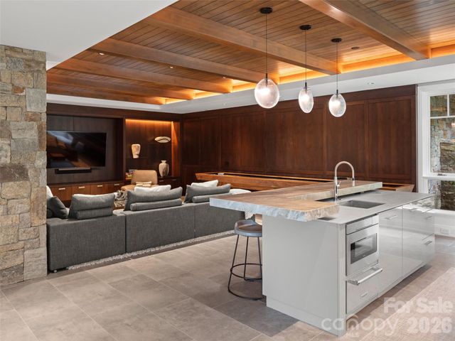 8 Deer Grass Court, Arden, NC 28704