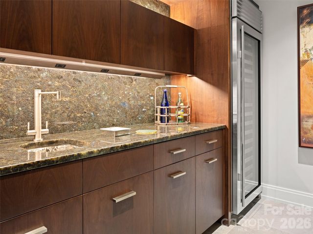 8 Deer Grass Court, Arden, NC 28704