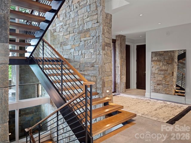 8 Deer Grass Court, Arden, NC 28704