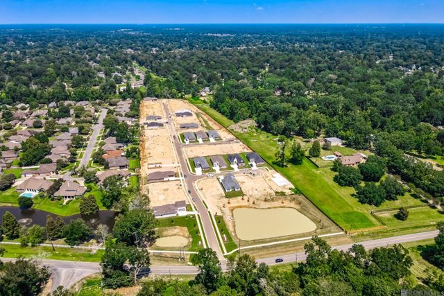 6946 Garden Hill Dr, Baton Rouge, LA 70817