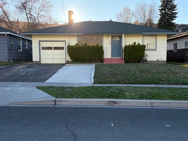 1436 California Avenue, Klamath Falls, OR 97601