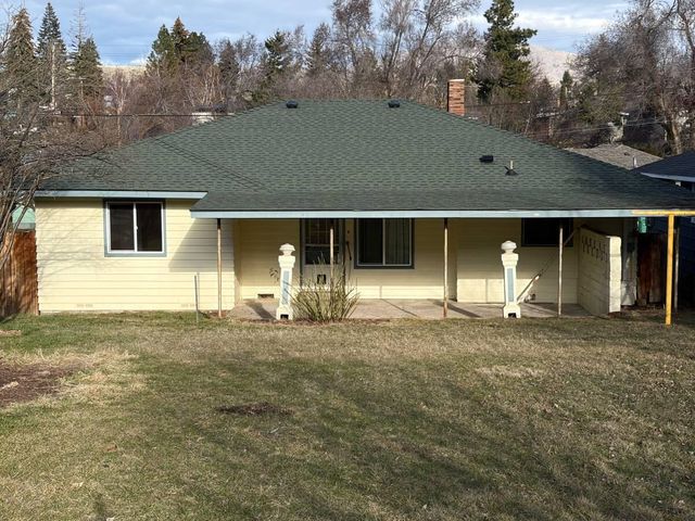 1436 California Avenue, Klamath Falls, OR 97601