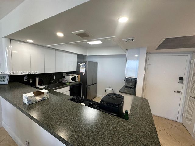 2030 S Ocean Dr 2217, Hallandale Beach, FL 33009