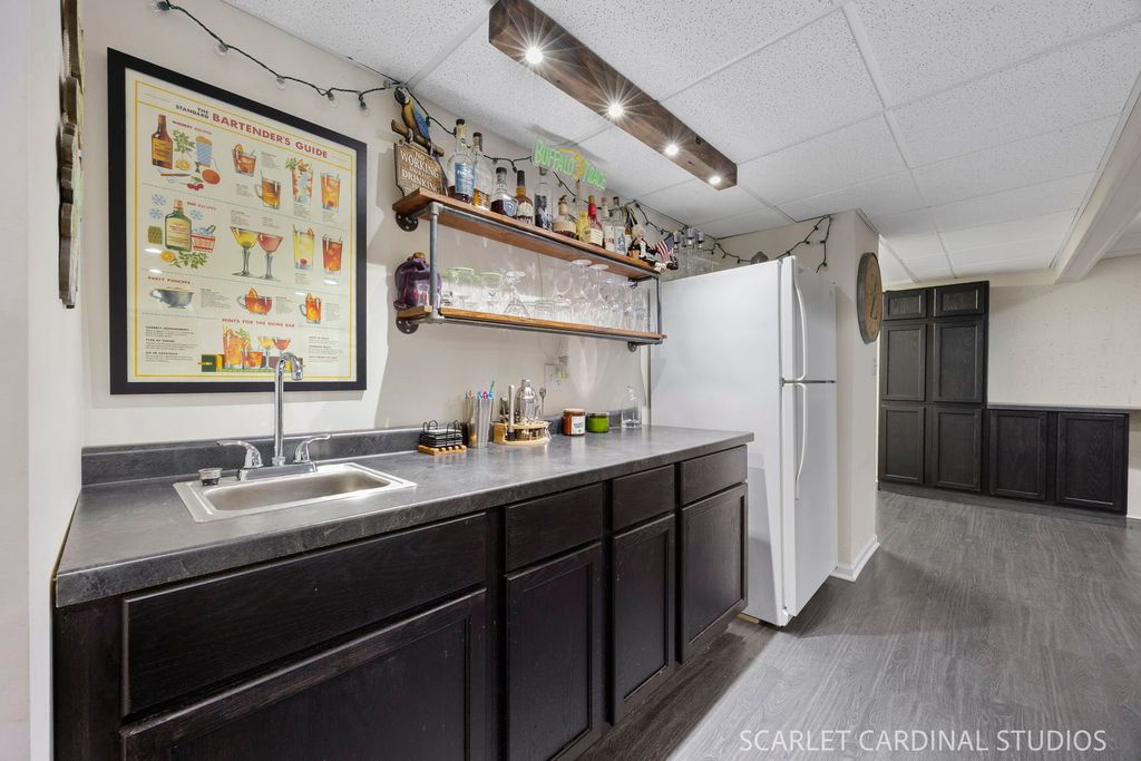 Image 17 of property listing at 326 S Chase Avenue, Lombard, IL 60148