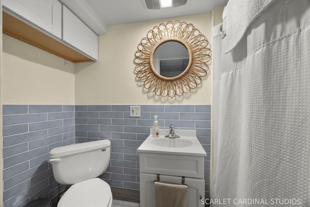 Image 20 of property listing at 326 S Chase Avenue, Lombard, IL 60148