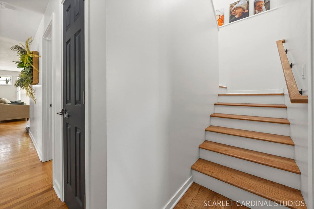 Image 21 of property listing at 326 S Chase Avenue, Lombard, IL 60148